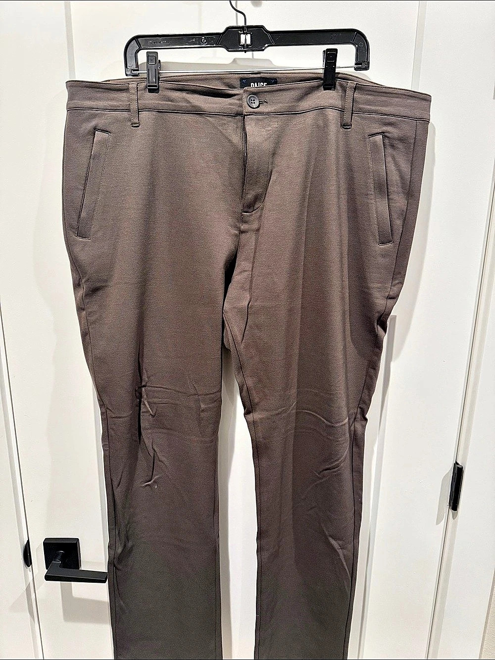 PAIGE Skinny Pants in Brown Size 40
